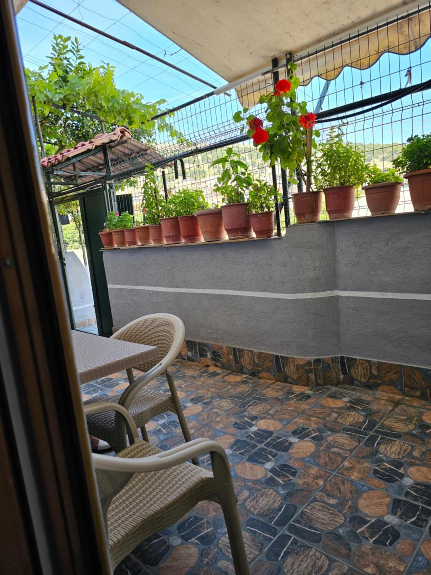 Alex Apartments Sarandë Exterior foto
